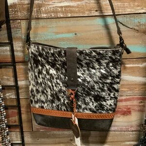 NEW Myra Bag-Stylish Black and White Women's Bag